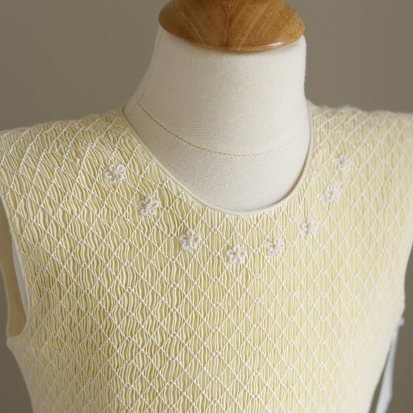 Strasburg Dress Yellow Size 10 Smocked Embroidered Spring Special Occasion NWT - Picture 3 of 7